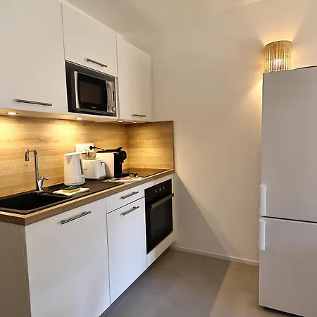 T2 Elegant Avec Piscine Chauffee & Privee Apartment