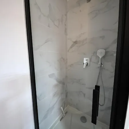 Apartment T2 Elegant Avec Piscine Chauffee & Privee