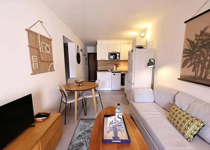 Le 111 - T2 Charme, Piscine Chauffee, Privee * Pianottoli-Caldarello (Corsica)