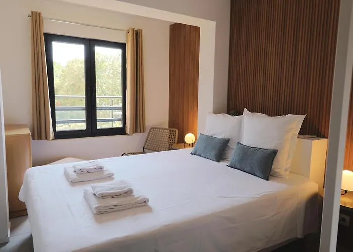 Apartment Le 111 - T2 Charme, Piscine Chauffee, Privee