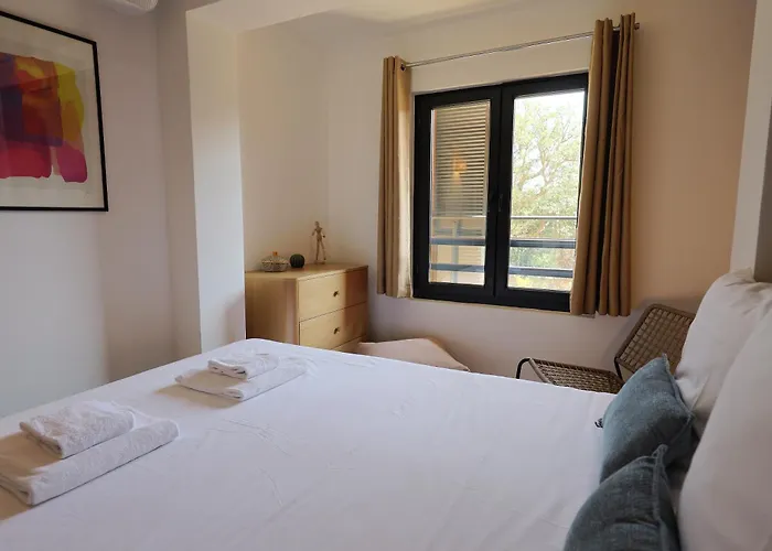 Le 111 - T2 Charme, Piscine Chauffee, Privee Apartment *