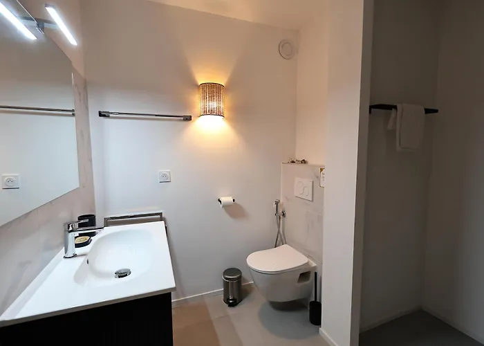 Le 111 - T2 Charme, Piscine Chauffee, Privee * Pianottoli-Caldarello (Corsica)