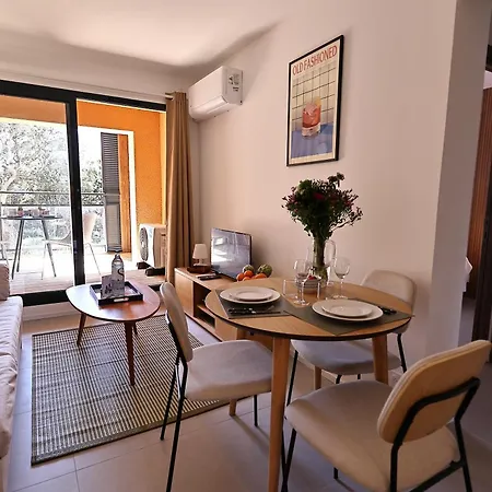 Apartment T2 Elegant Avec Piscine Chauffee & Privee