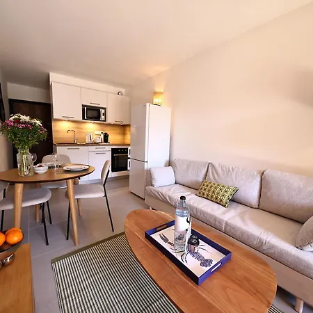 T2 Elegant Avec Piscine Chauffee & Privee