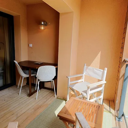 Apartment T2 Elegant Avec Piscine Chauffee & Privee *