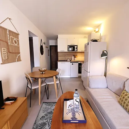 T2 Elegant Avec Piscine Chauffee & Privee * Pianottoli-Caldarello (Corsica)