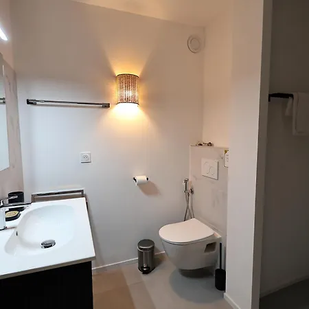 T2 Elegant Avec Piscine Chauffee & Privee * Pianottoli-Caldarello (Corsica)