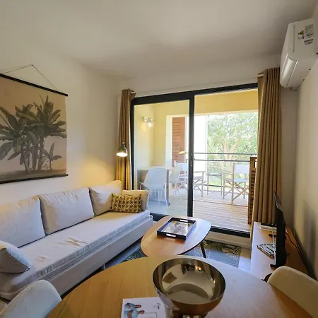 Le 111 - T2 Charme, Piscine Chauffee, Privee Pianottoli-Caldarello (Corsica)